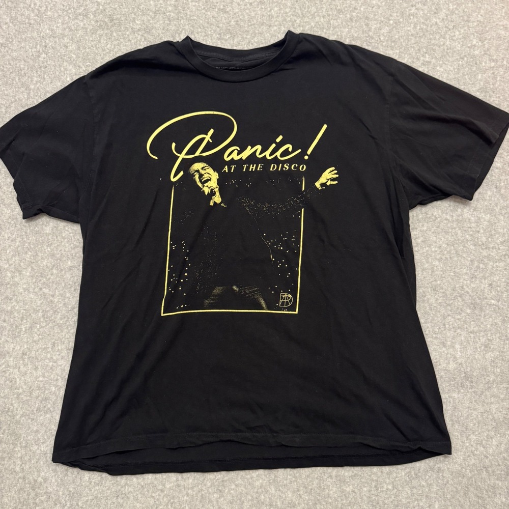 Panic! At The Disco Brendon Urie Graphic T-Shirt Black Yellow 2X-Large 2022